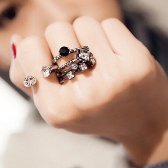 Gunmetal Crystal Midi Stacked Antique Silver Rings - Picture 7 of 8